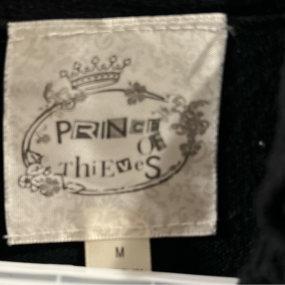 💎 Prince of Thieves Black Ruffle Waterfall Sweater - Size Medium💎 - Picture 3 of 5